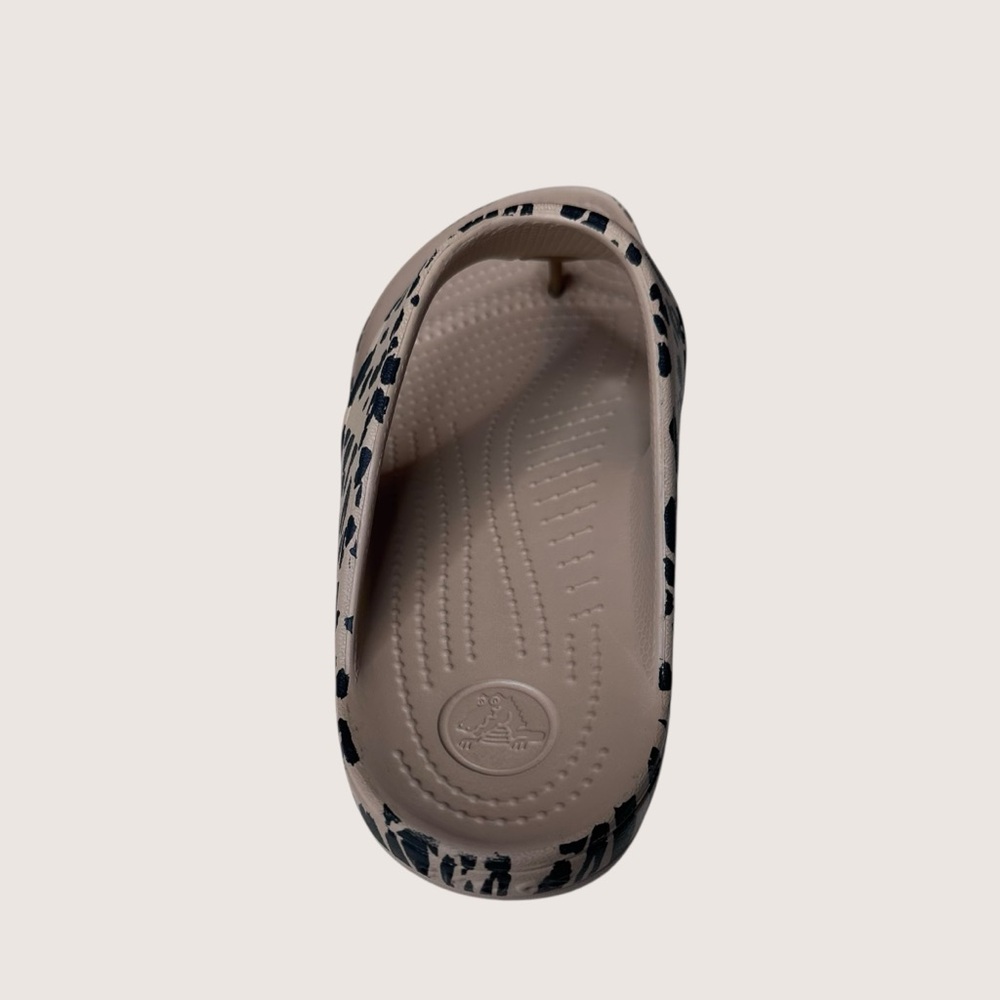 Crocs Sandals Women Sz 9 Leopard Kadee II Flip Flop Comfort Walking Animal Print - Picture 13 of 17